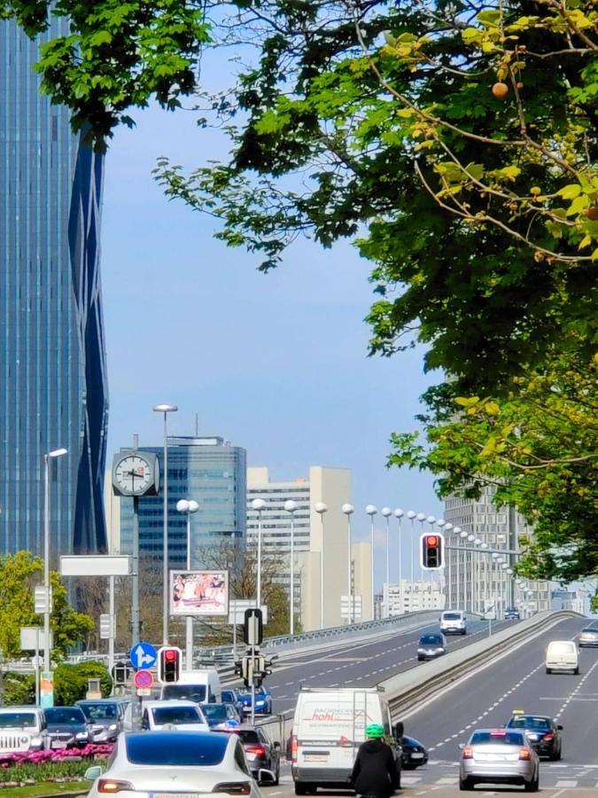 Center ! 2 Stops From The City Center! 비엔나 외부 사진