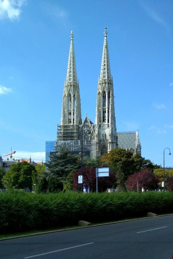 Center ! 2 Stops From The City Center! 비엔나 외부 사진